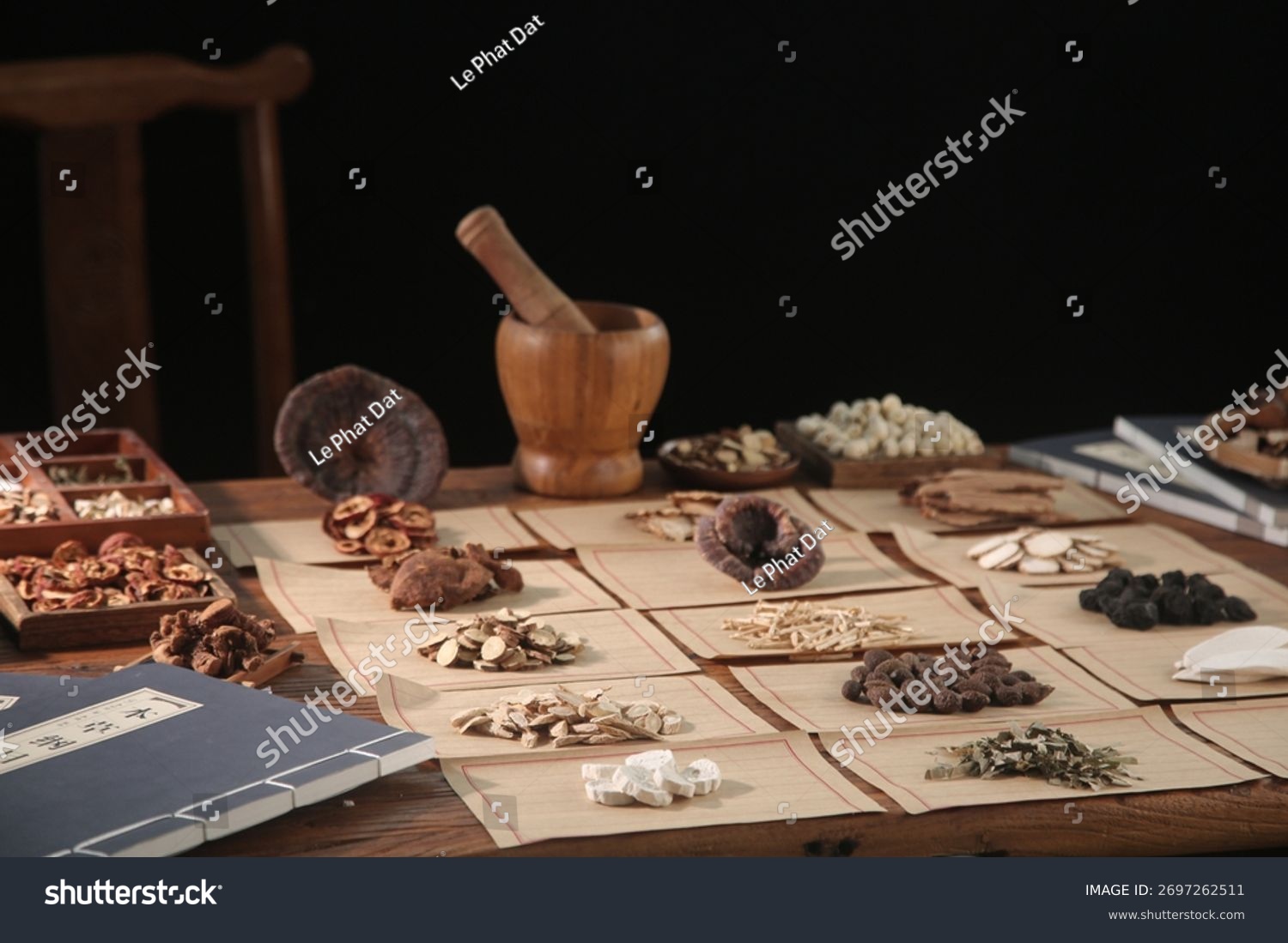 Traditional Chinese medicine herbs and healing ingredients